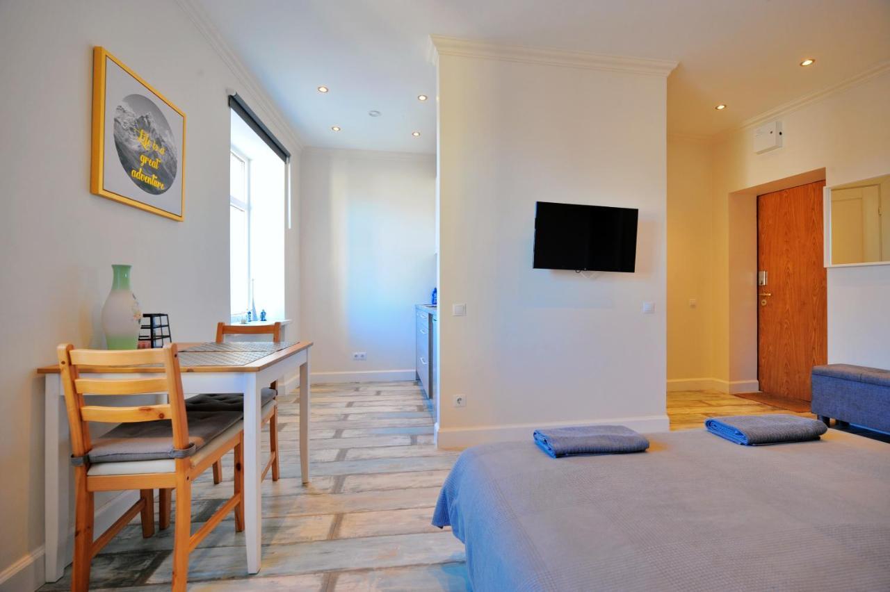 Gertrudes Residence Stay In Light-Filled Studio Apartment In Central Рига Екстериор снимка
