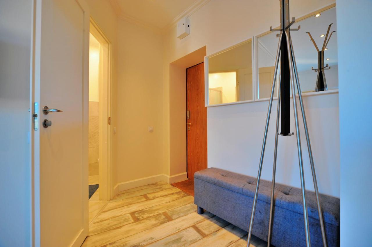 Gertrudes Residence Stay In Light-Filled Studio Apartment In Central Рига Екстериор снимка
